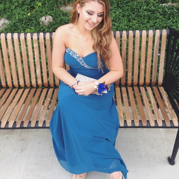 Prom dress for sale - Picture 1 of 2